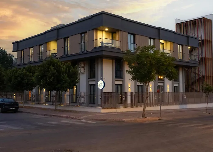 Rudblu Aparthotel 4*