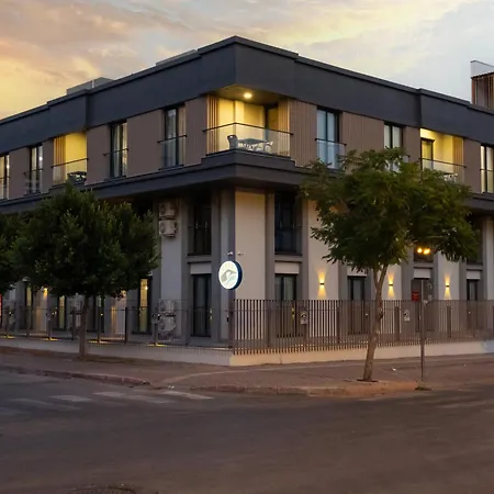 Rudblu Lejlighedshotel 4*