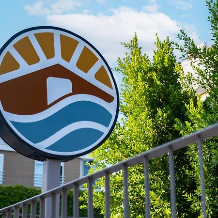 Rudblu מלון דירות